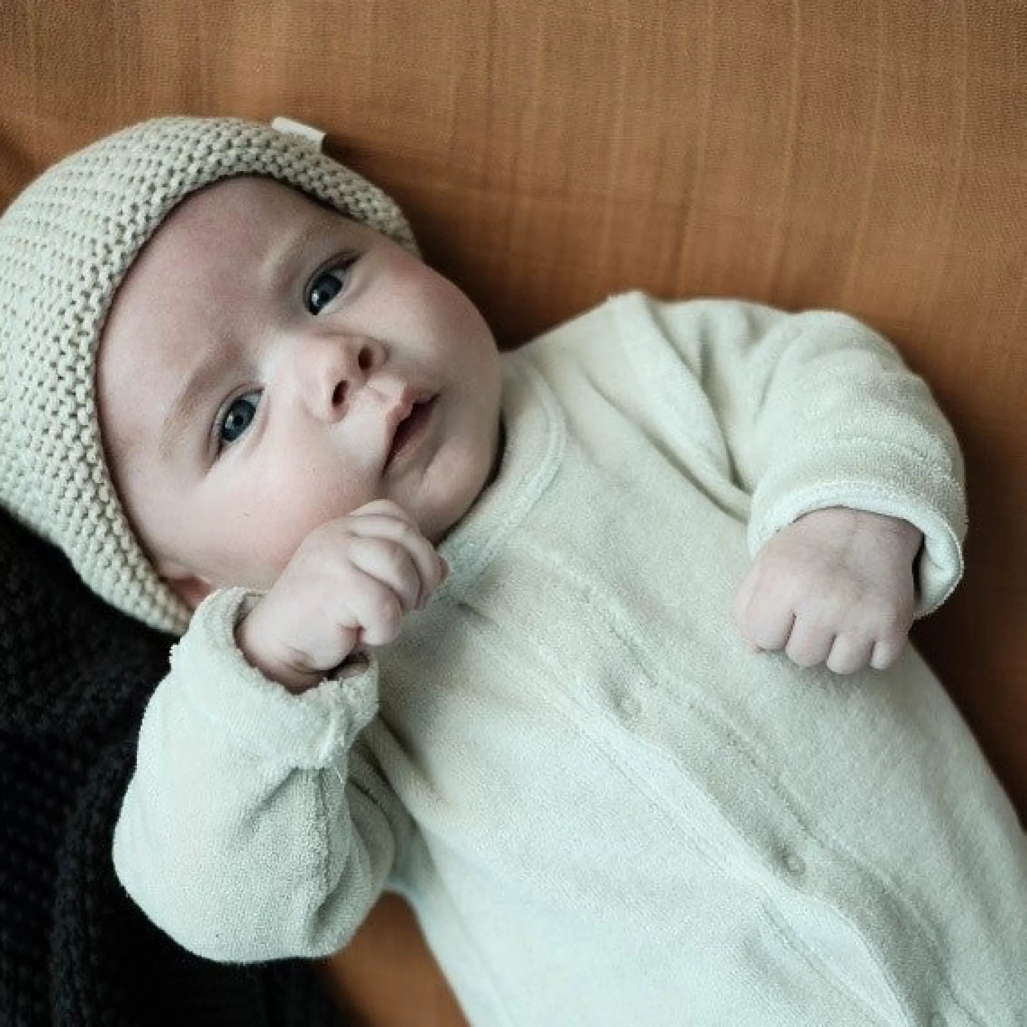 Poudre Organic Béguins, Bonnets Et Chapeaux | BONNET TRÈFLE Almond Milk